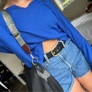 oversized waffle knit shirt 🛼🩵🌎